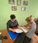 Специалистом Центра социального обслуживания населения Дергачевского района осуществлён приём в отделении.