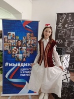 Поздравляем Нину и её семью с заслуженной наградой и желаем новых творческих побед!