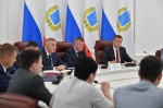 Губернатор Роман Бусаргин провел постоянно действующее совещание с зампредами и министрами Правительства области. Обсуждалась реализация различных проектов, ситуация в промышленности и сфере сельского хозяйства.