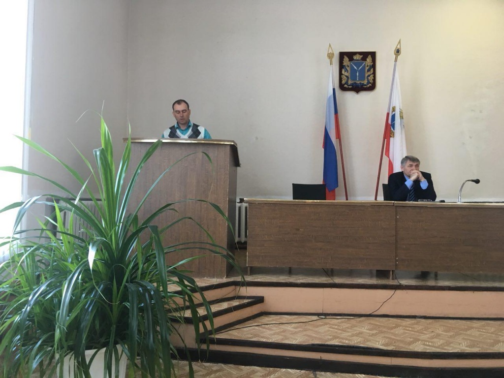 На постоянно-действующем заседании администрации Дергачевского муниципального района состоялось обсуждение Послания Президента Федеральному Собранию 