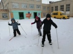 В дни зимних каникул, прошел спортивный праздник «Веселые старты» среди учащихся начальных классов.