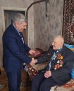 Общение с такими людьми — это большая честь.