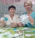 Социальные работники Центра социального обслуживания населения Дергачевского района провели акцию «Новый год стучится в дверь»!